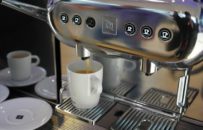 Machine à thé capsule ou théière : Laquelle choisir ?